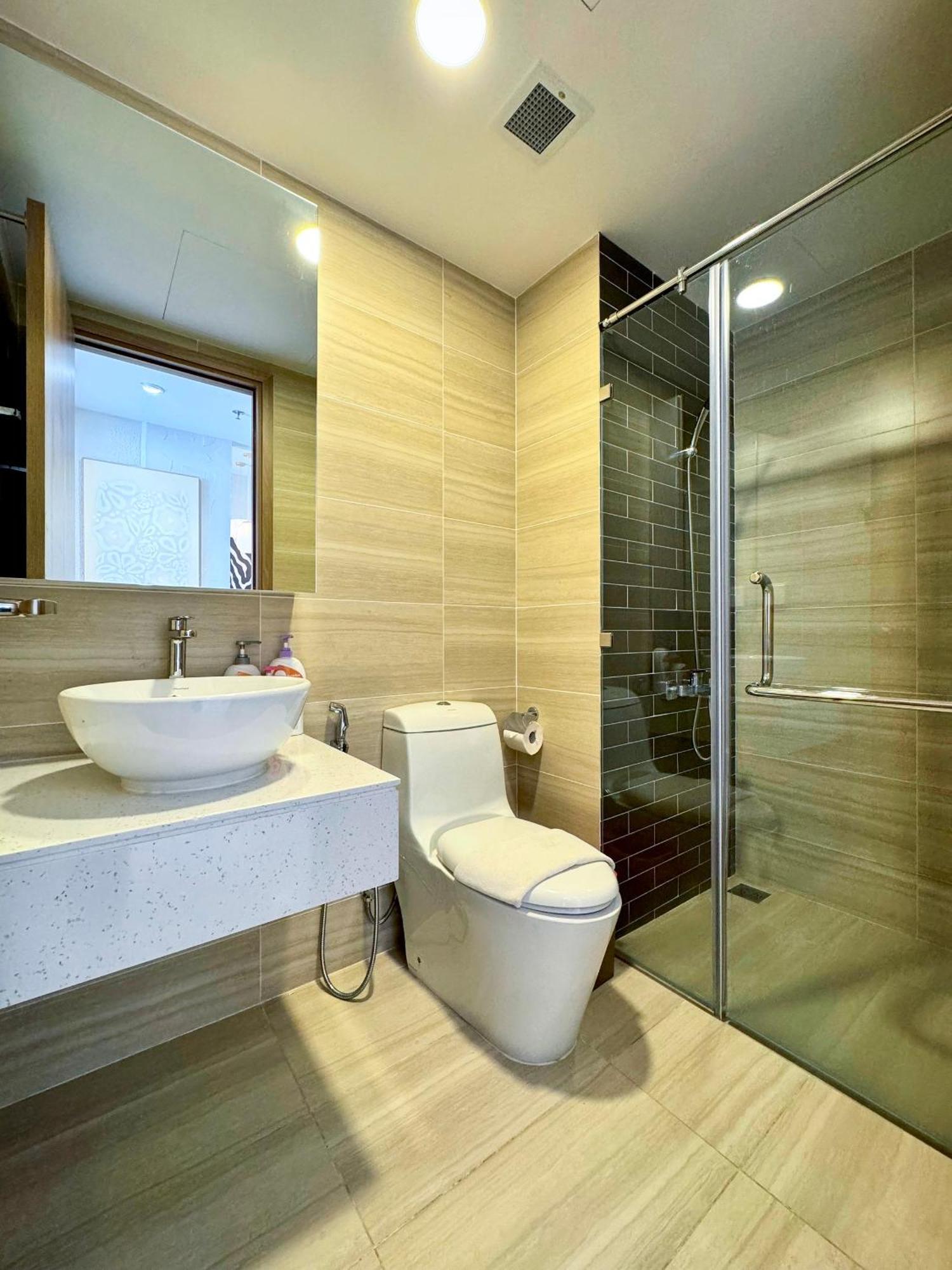 Soho Apt - Luxury Stay, Next To Benthanh Market Хошимін Екстер'єр фото